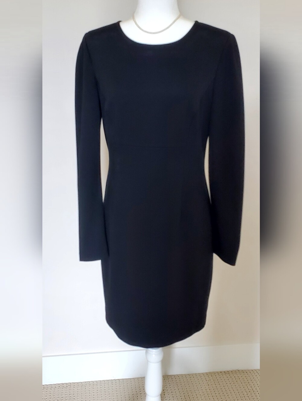 Trina Turk Black Long Sleeve Ponte Fitted Sillouette Long Sleeves Sheath Dress